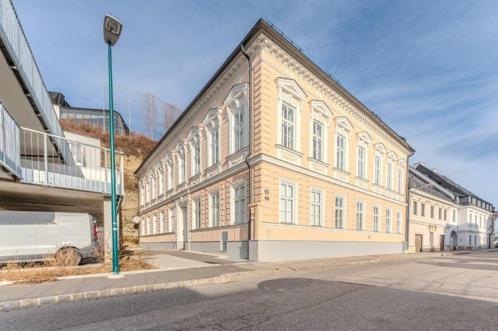 Deluxe Apartments Near The Center Кремс на Дунае Экстерьер фото